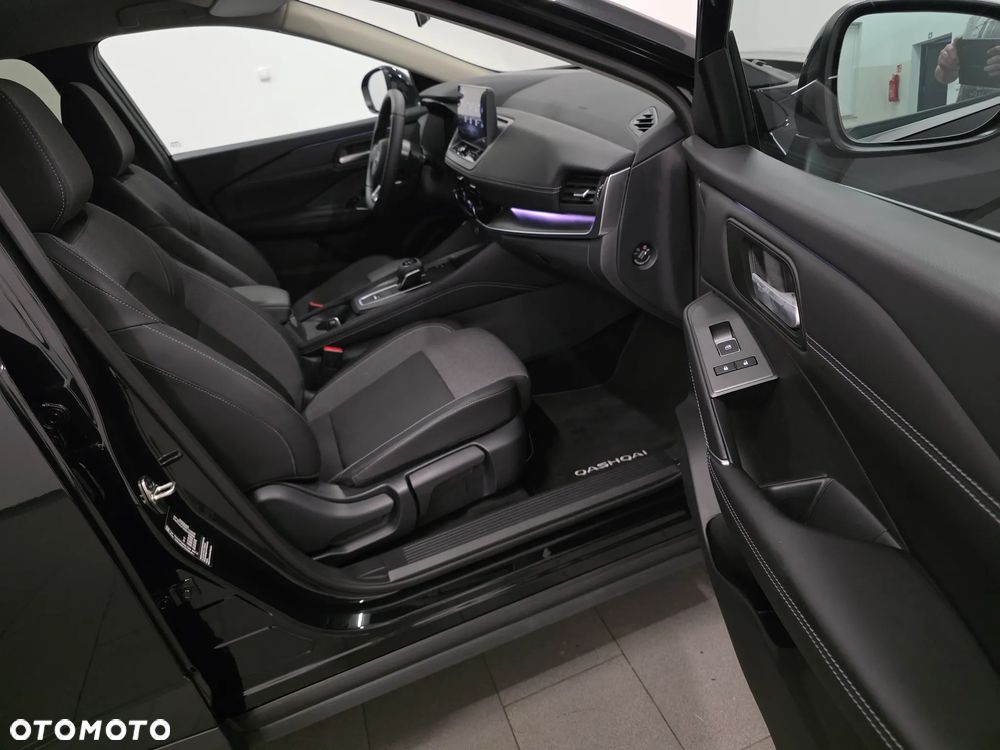 Nissan Qashqai 1.3 DIG-T MHEV Xtronic N-Connecta - 32