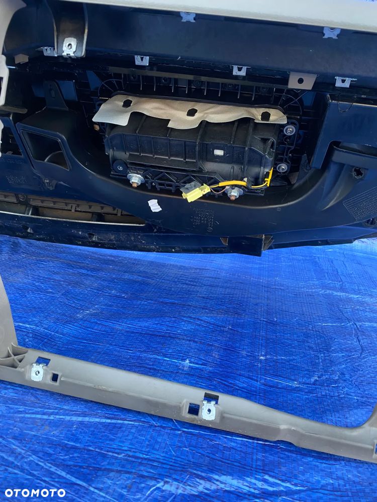 VW PASSAT B6 LIFT DESKA ROZDZIELCZA KONSOLA KOKPIT PODUSZKI AIRBAG PASY ORYGINAŁ KOMPLET - 9