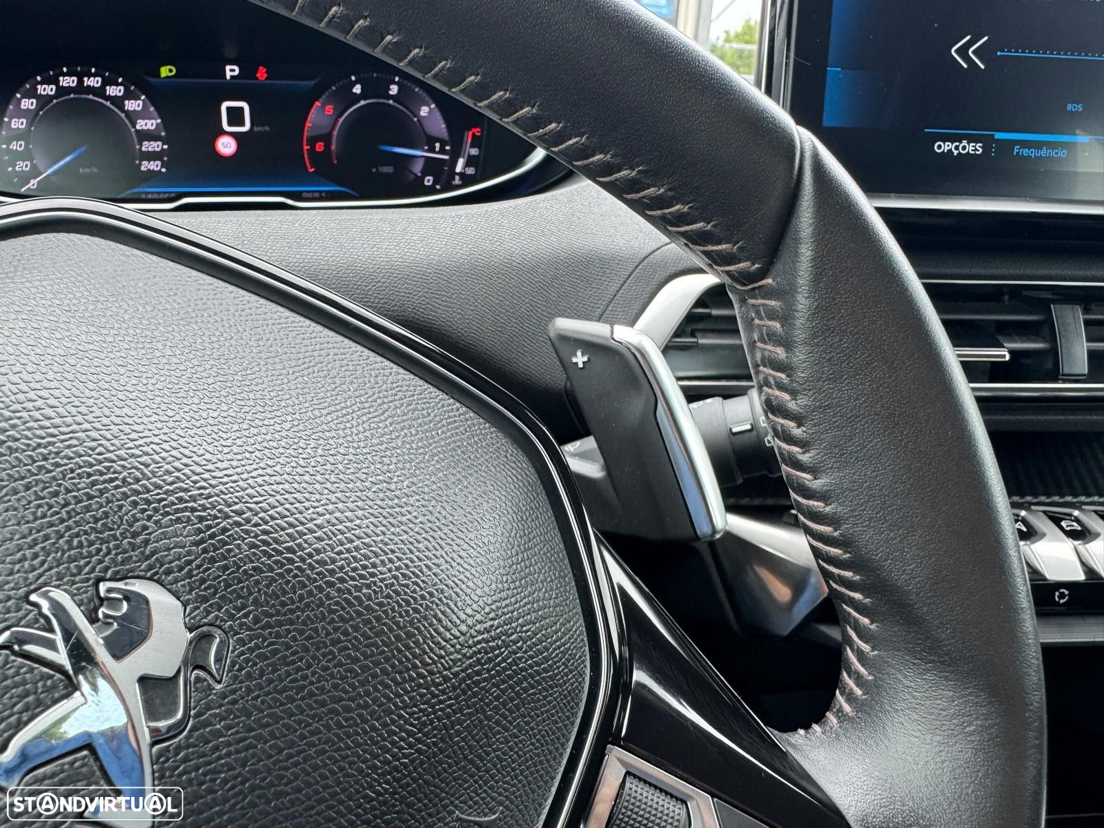 Peugeot 3008 1.5 BlueHDi Active Pack EAT8 - 26