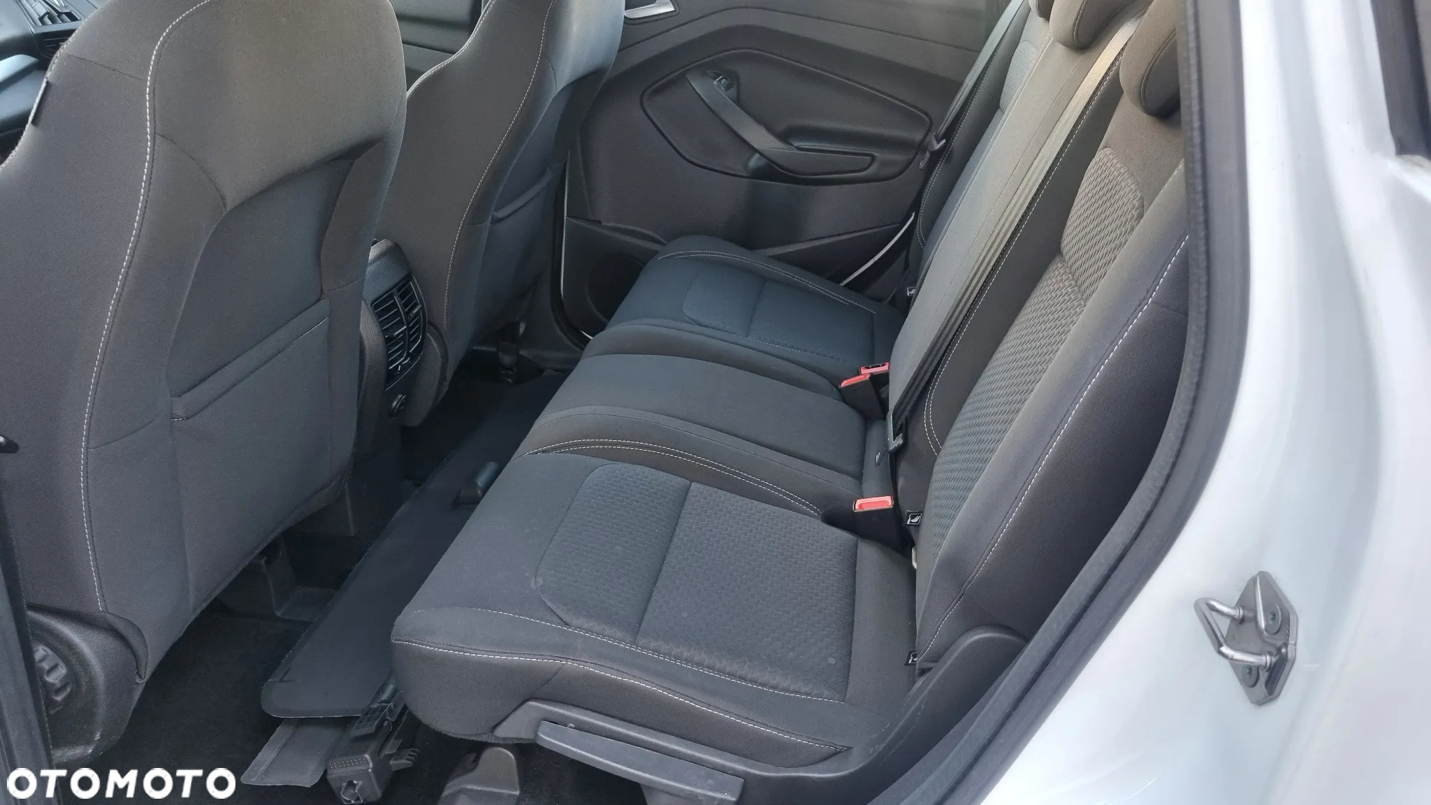 Ford Kuga 2.0 TDCi 4x4 Cool & Connect - 18