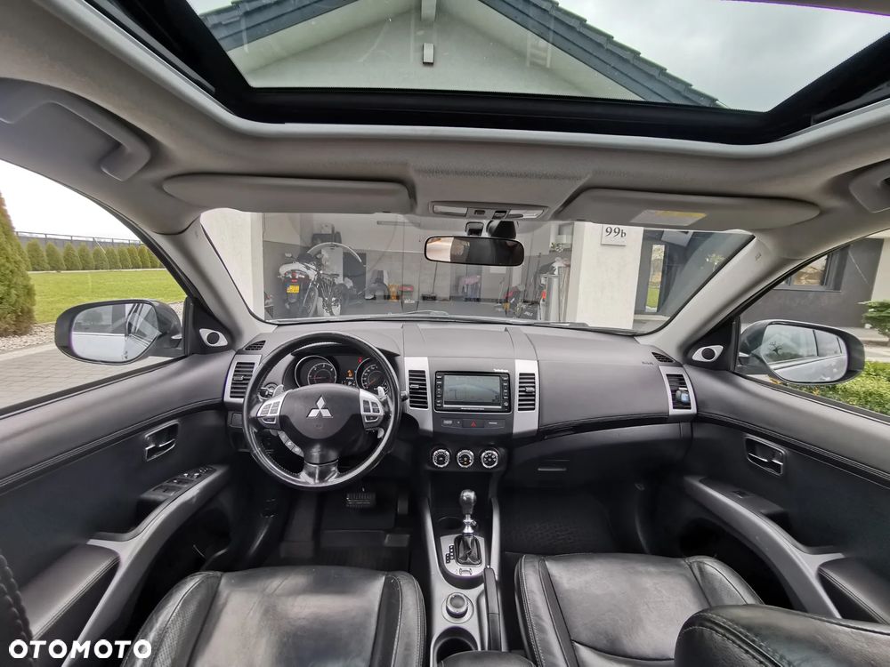 Mitsubishi Outlander 2.2 DI-D 4WD TC-SST Motion - 19