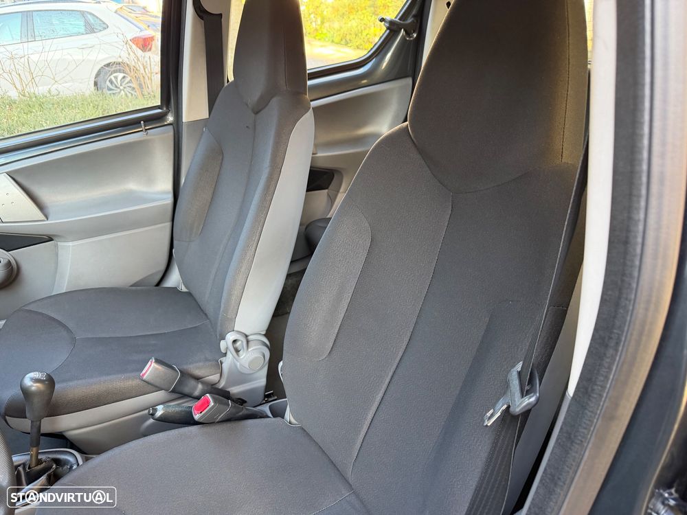 Toyota Aygo 1.0 - 22