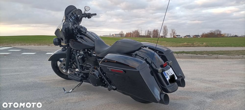 Harley-Davidson Touring Street Glide - 4