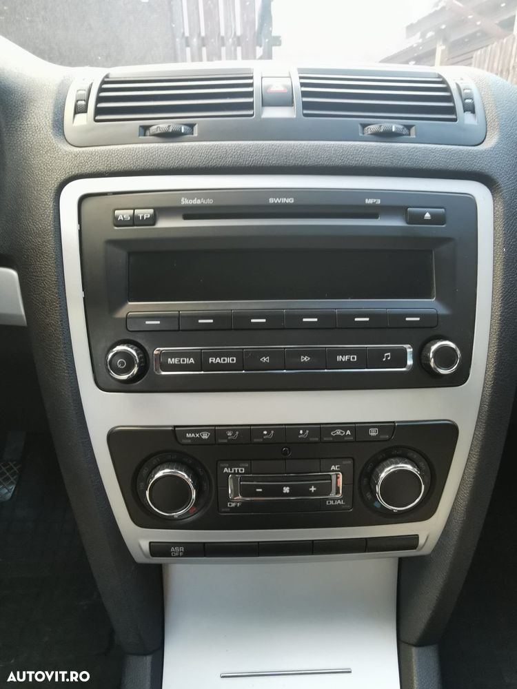 Skoda Octavia 1.2 TSI Ambiente - 6