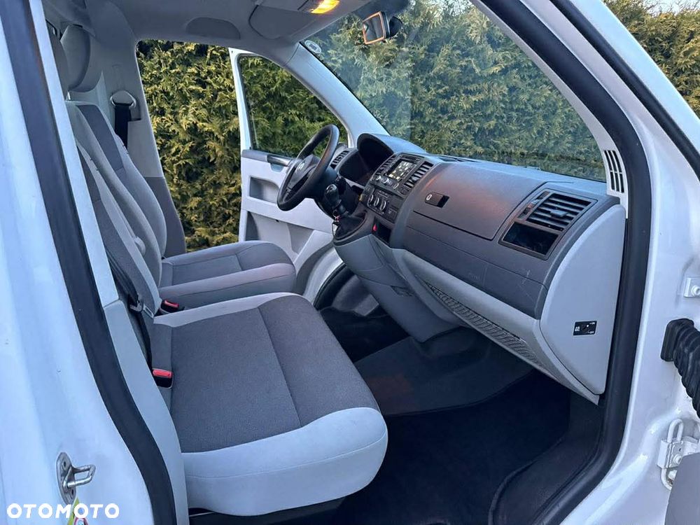 Volkswagen Transporter - 9