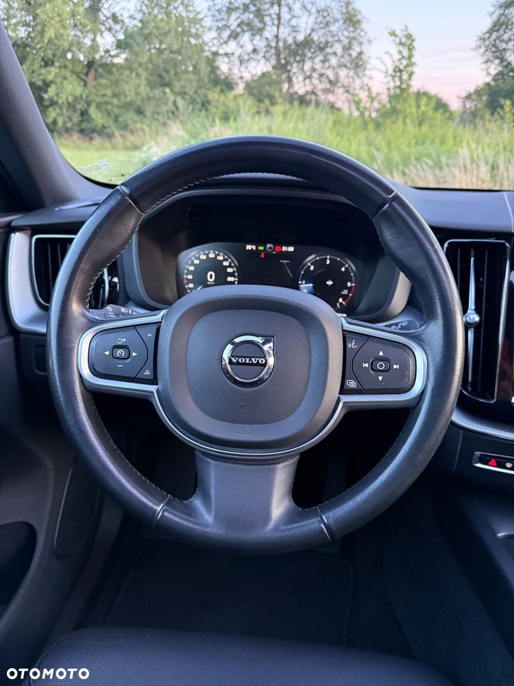 Volvo XC 60 D3 Drive-E Momentum - 29