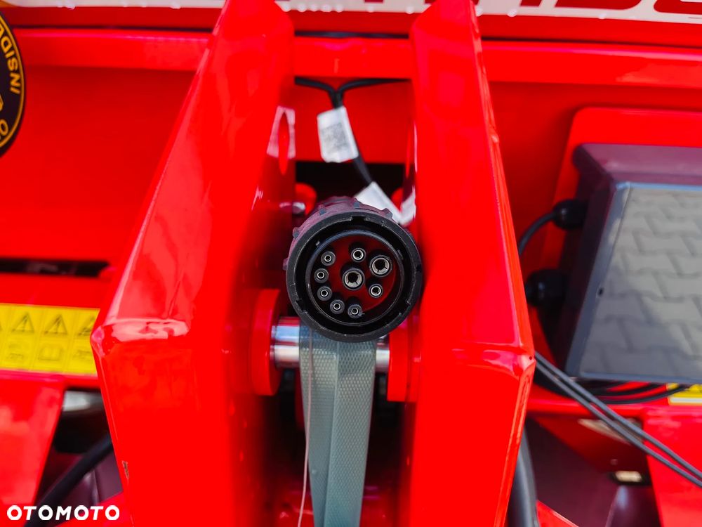 Maschio Gaspardo PRIMO EW 213 ISOTRONIC Rozsiewacz z wagą i GPS - 13