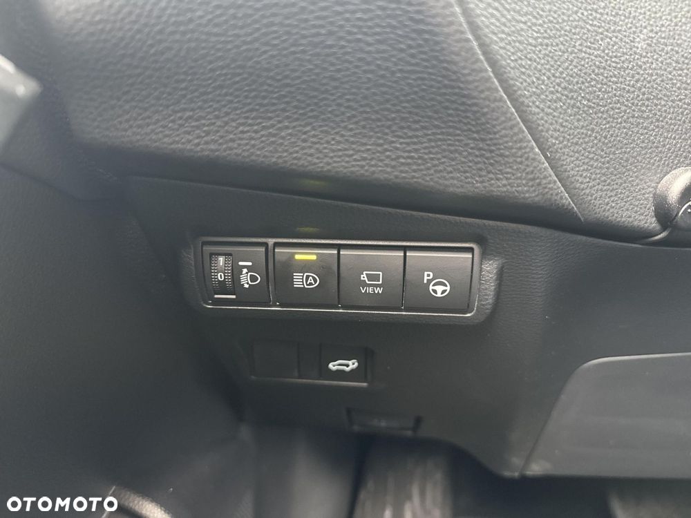 Toyota Corolla Cross 2.0 Hybrid Executive AWD - 18
