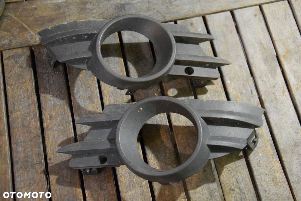 Opel Meriva A Lift Kratka zderzaka halogenu prawa lewa - 1