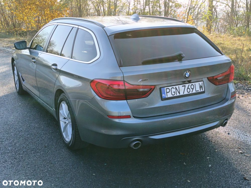 BMW Seria 5 520d Luxury Line - 4
