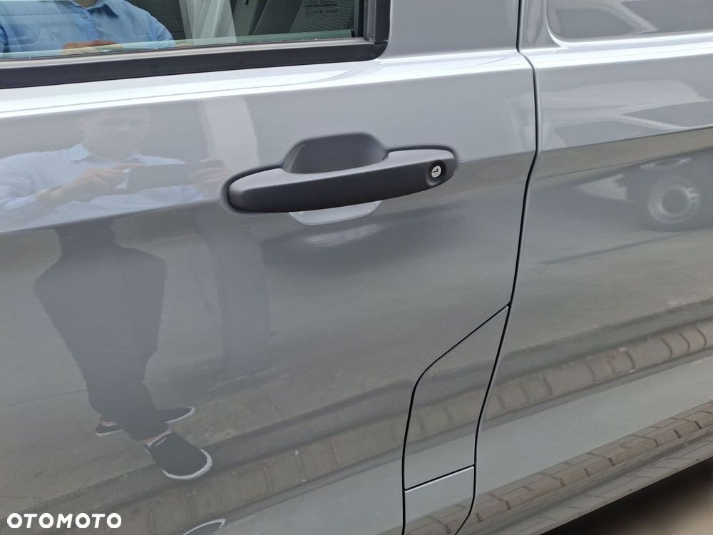 Volkswagen Transporter Furgon 2.0 TDI 150 KM manual - 14