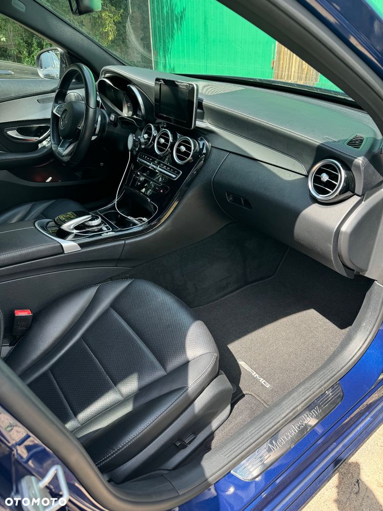 Mercedes-Benz Klasa C 300 7G-TRONIC - 11