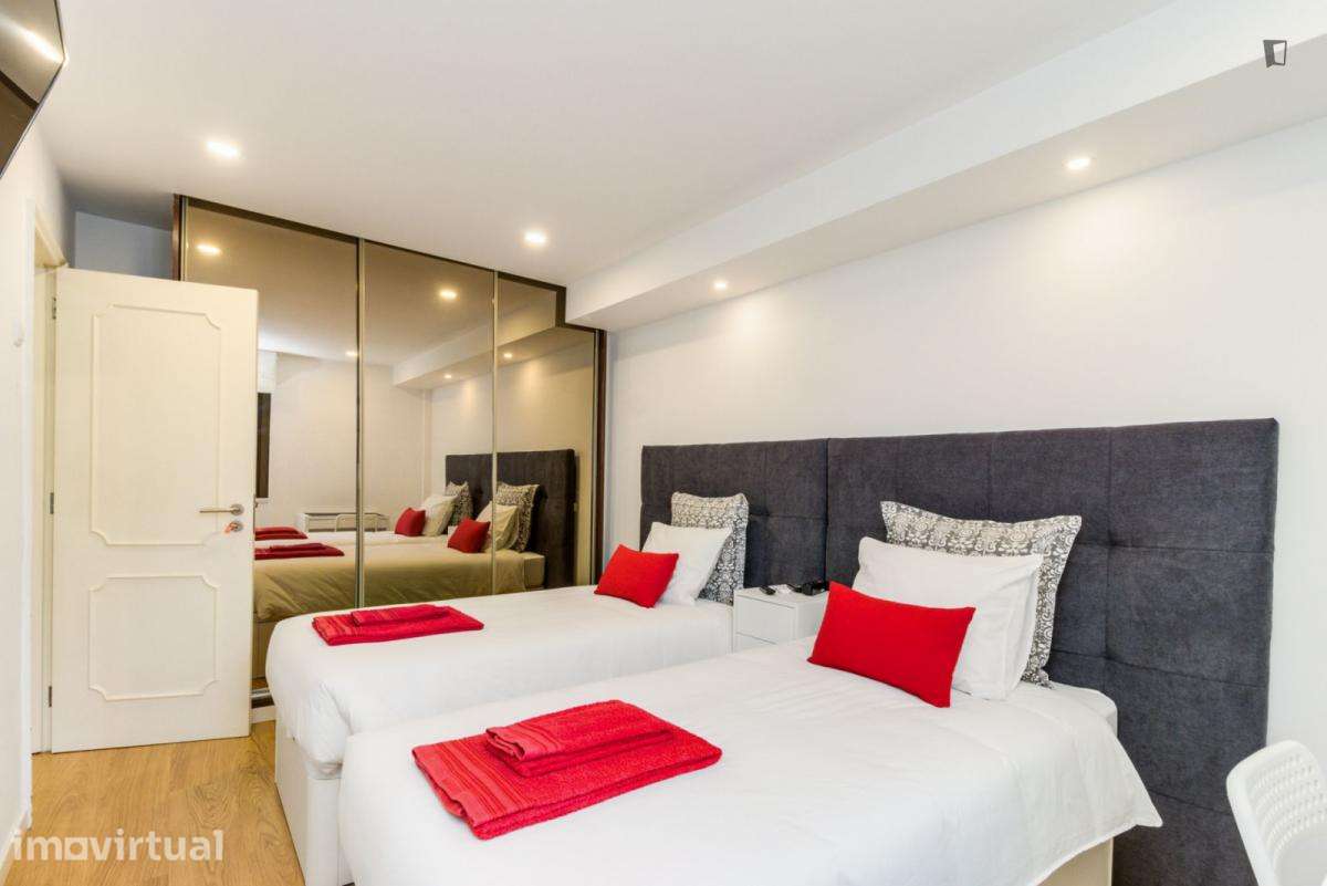 Apartamento com 4 quartos - localizado em Lisbon - Grande imagem: 2/27