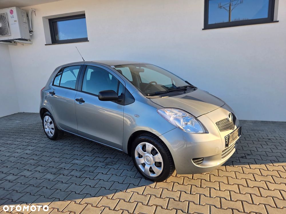 Toyota Yaris - 5