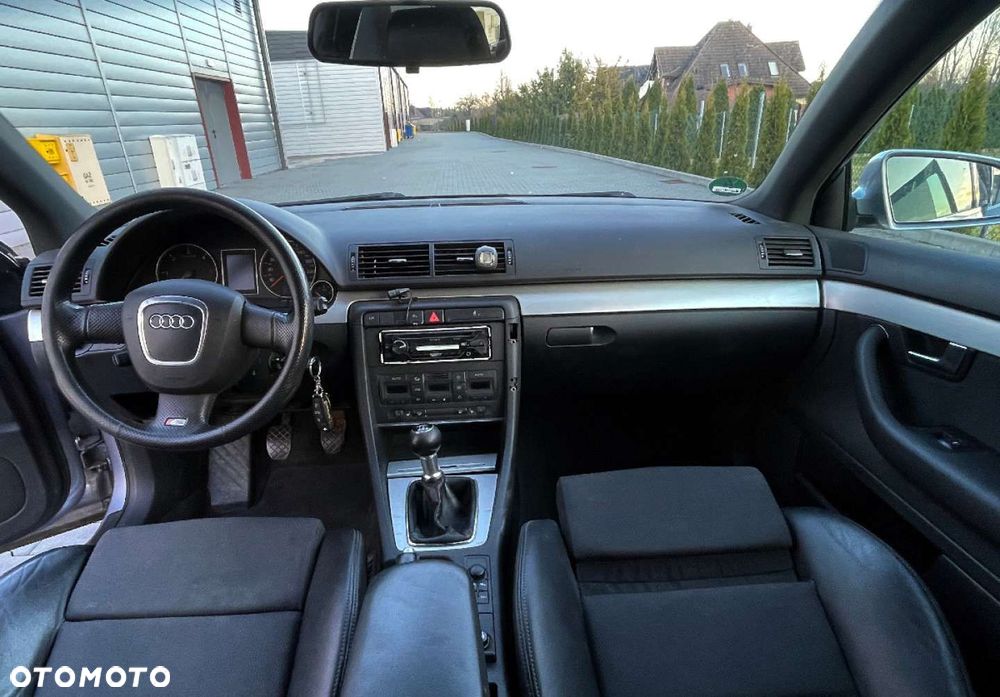 Audi A4 - 16
