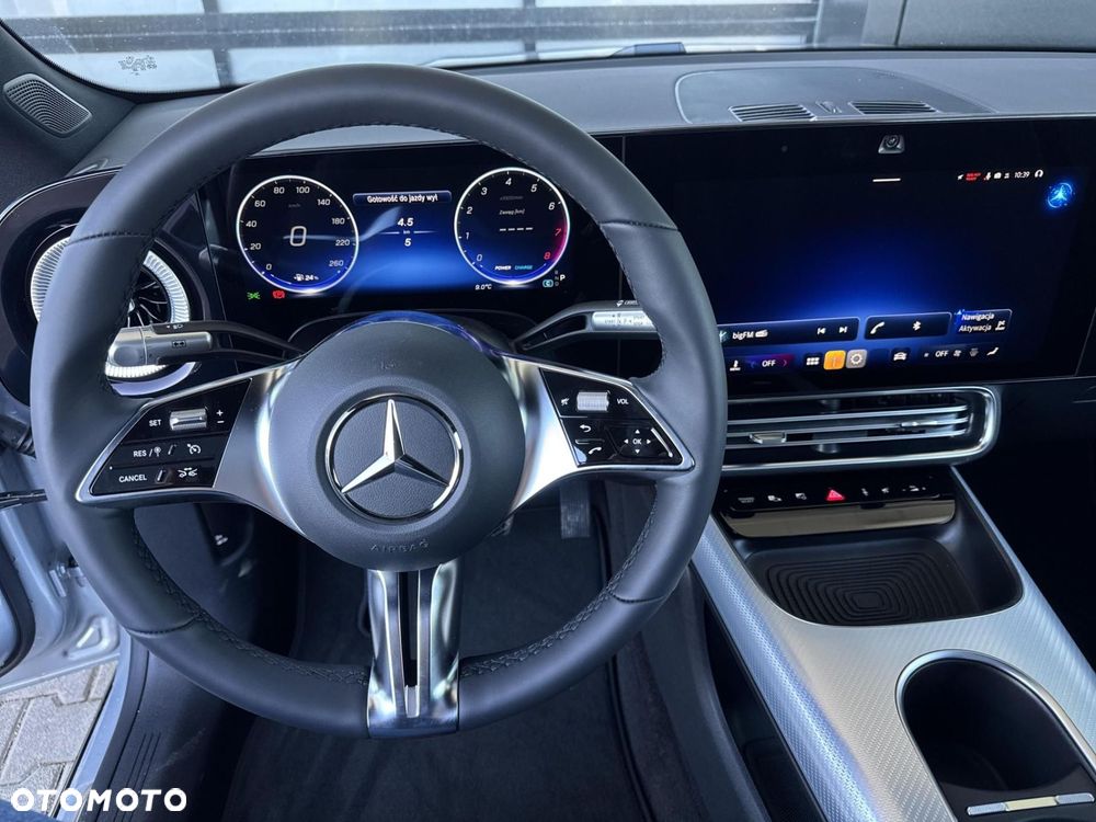 Mercedes-Benz CLA - 13