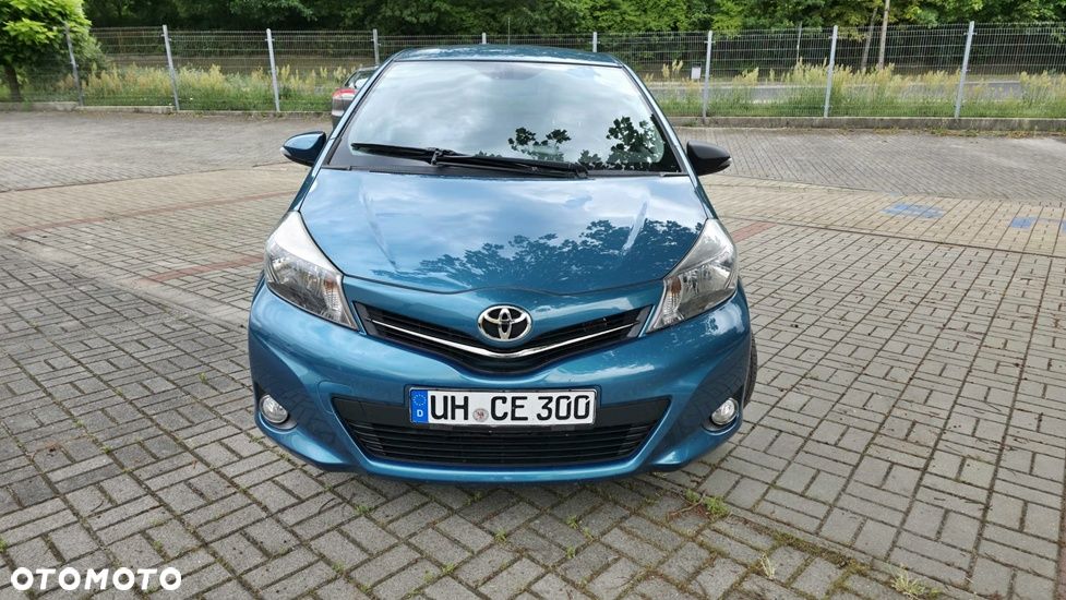 Toyota Yaris 1.33 Premium - 11