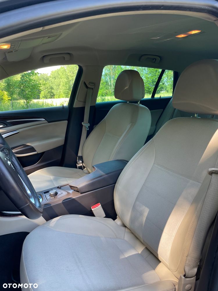 Opel Insignia - 12