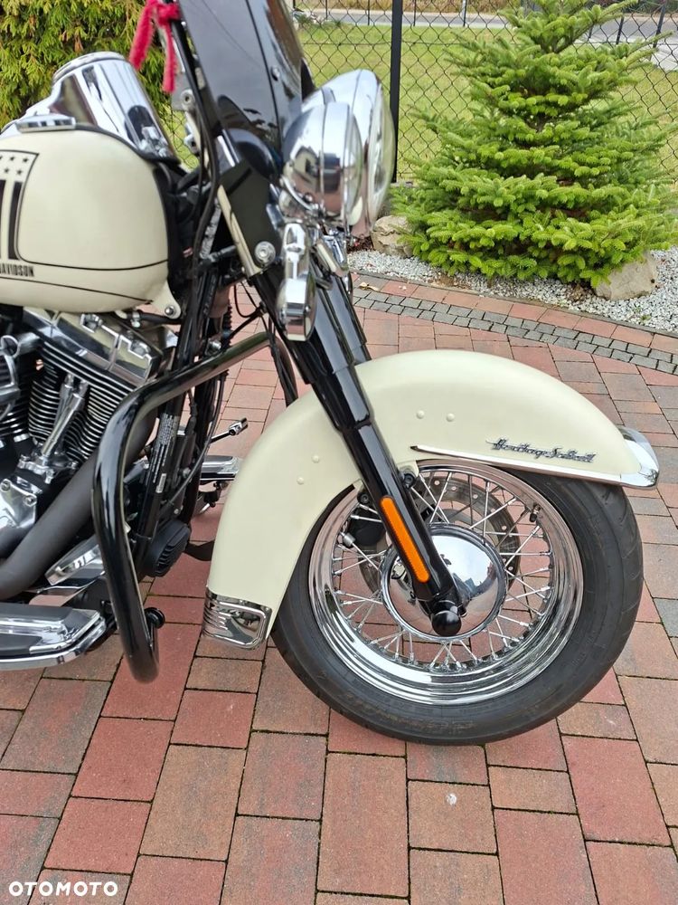 Harley-Davidson Softail Heritage Classic - 13