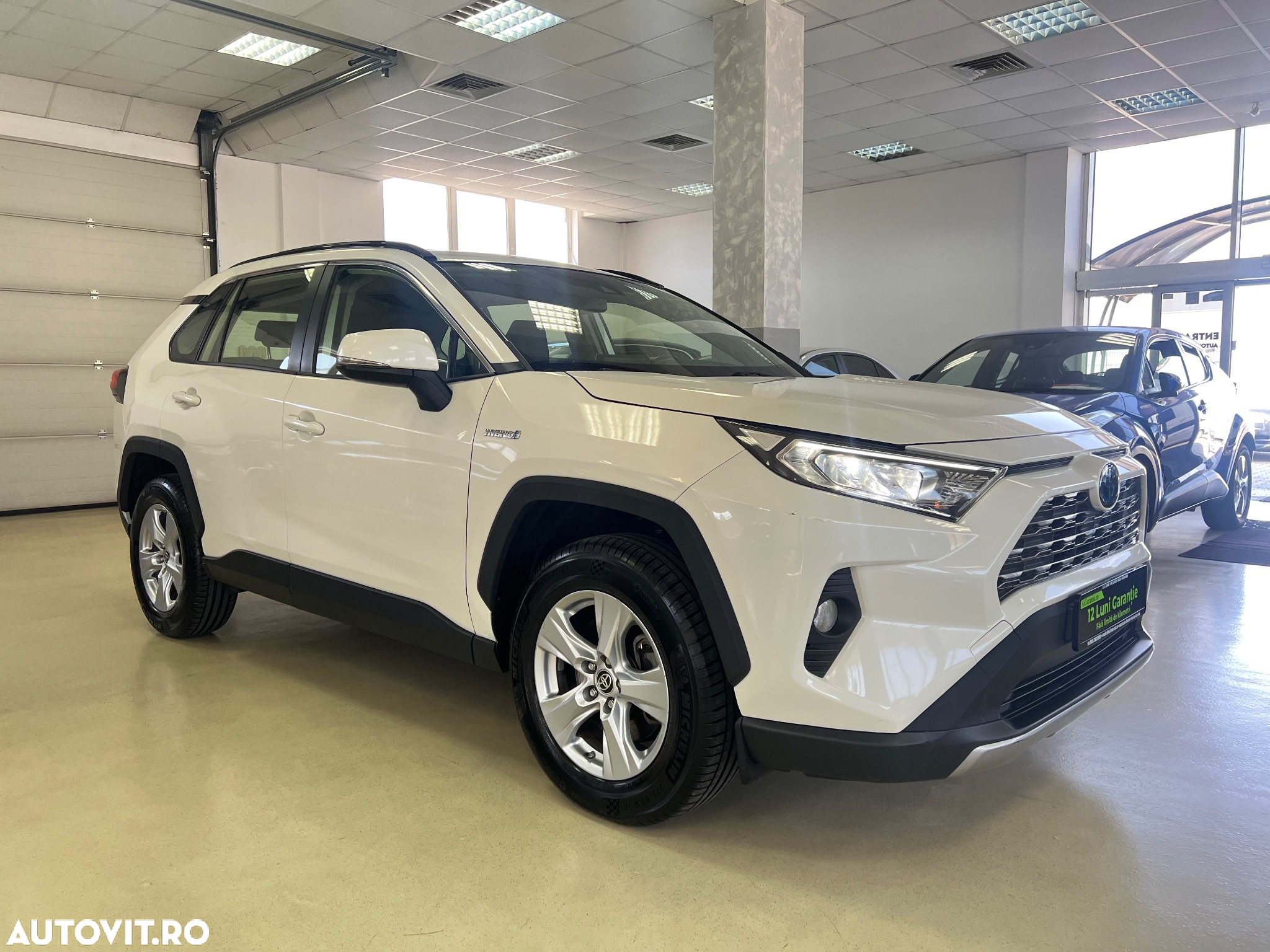 Toyota RAV4 - 3