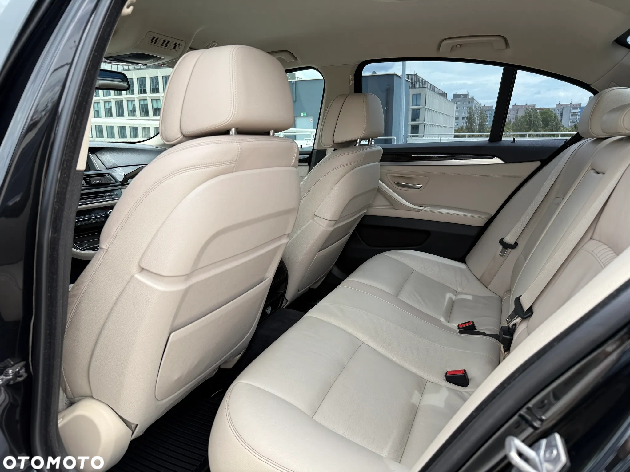 BMW Seria 5 530d xDrive Luxury Line - 16