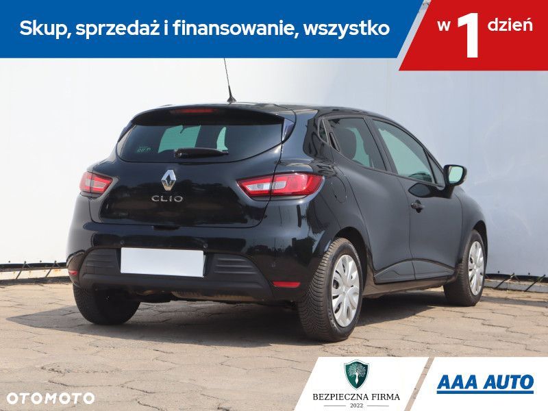 Renault Clio - 7