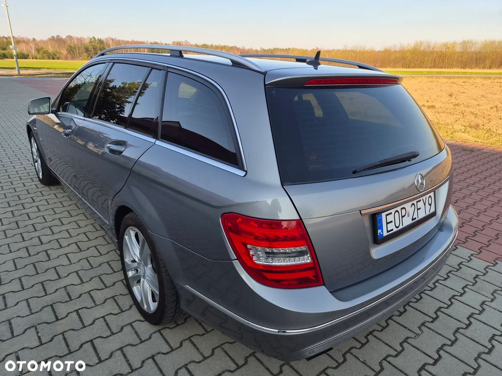 Mercedes-Benz Klasa C 180 BlueEFFICIENCY Avantgarde - 2