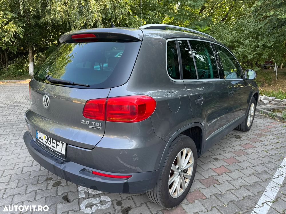 Volkswagen Tiguan 2.0 TDI 4Motion DSG Sport & Style - 4