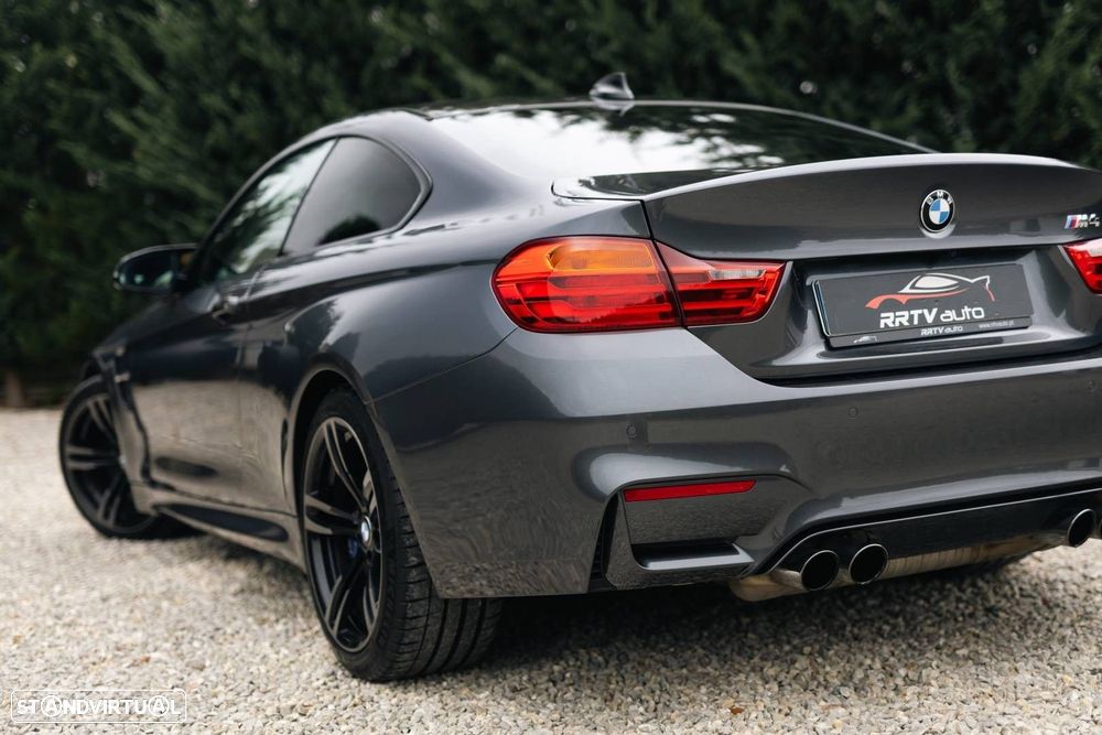BMW M4 Auto - 21