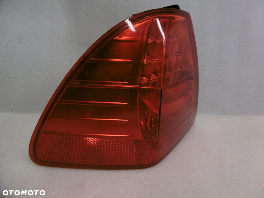 BMW 3 E91 LCI KOMBI LIFT - lampa tylna lewa LED - 2