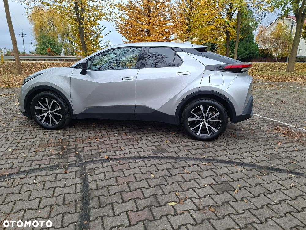 Toyota C-Hr 2024 photo 2