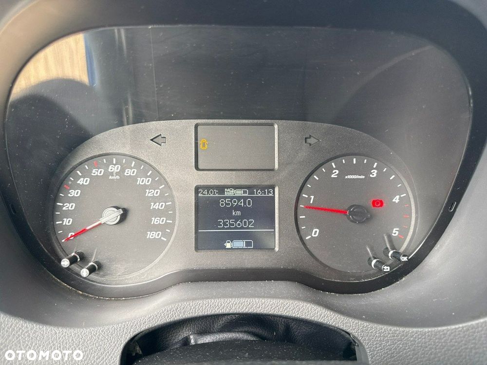 Mercedes-Benz Sprinter - 16