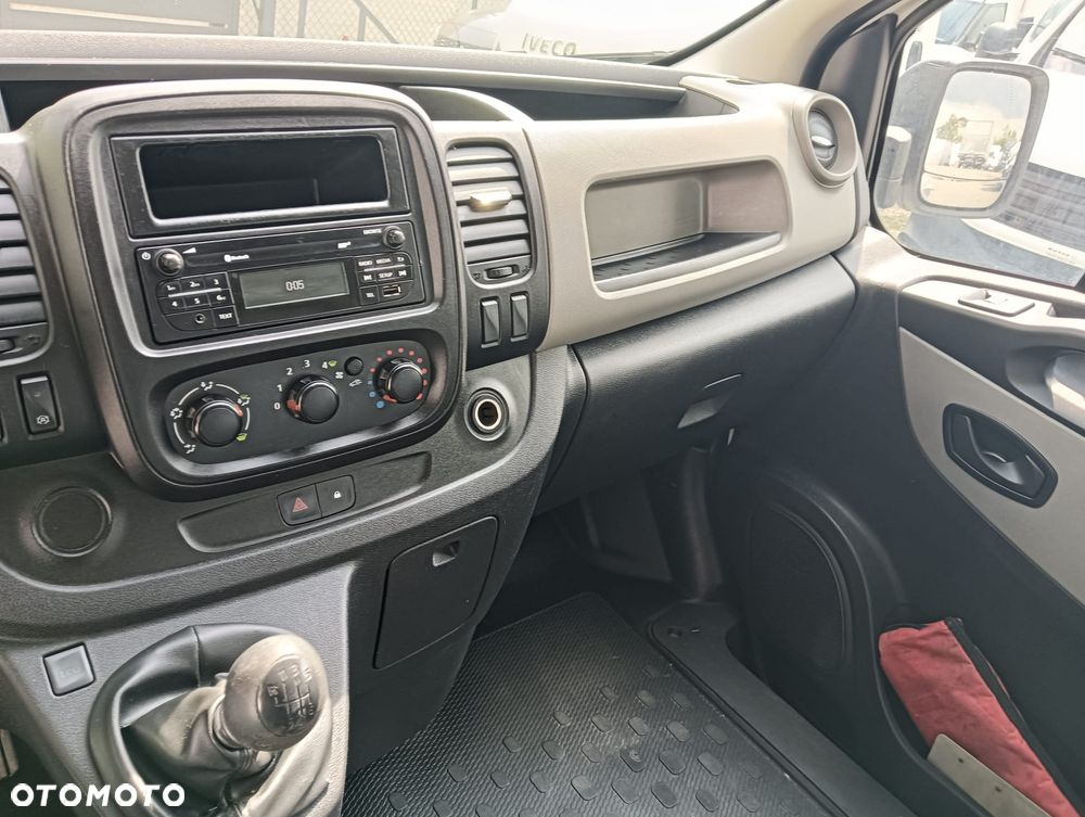 Renault TRAFIC PLATFORMA DO ZABUDOWY NR 921 - 11