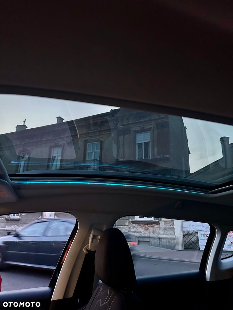 Peugeot 2008 1.2 Pure Tech Active - 9