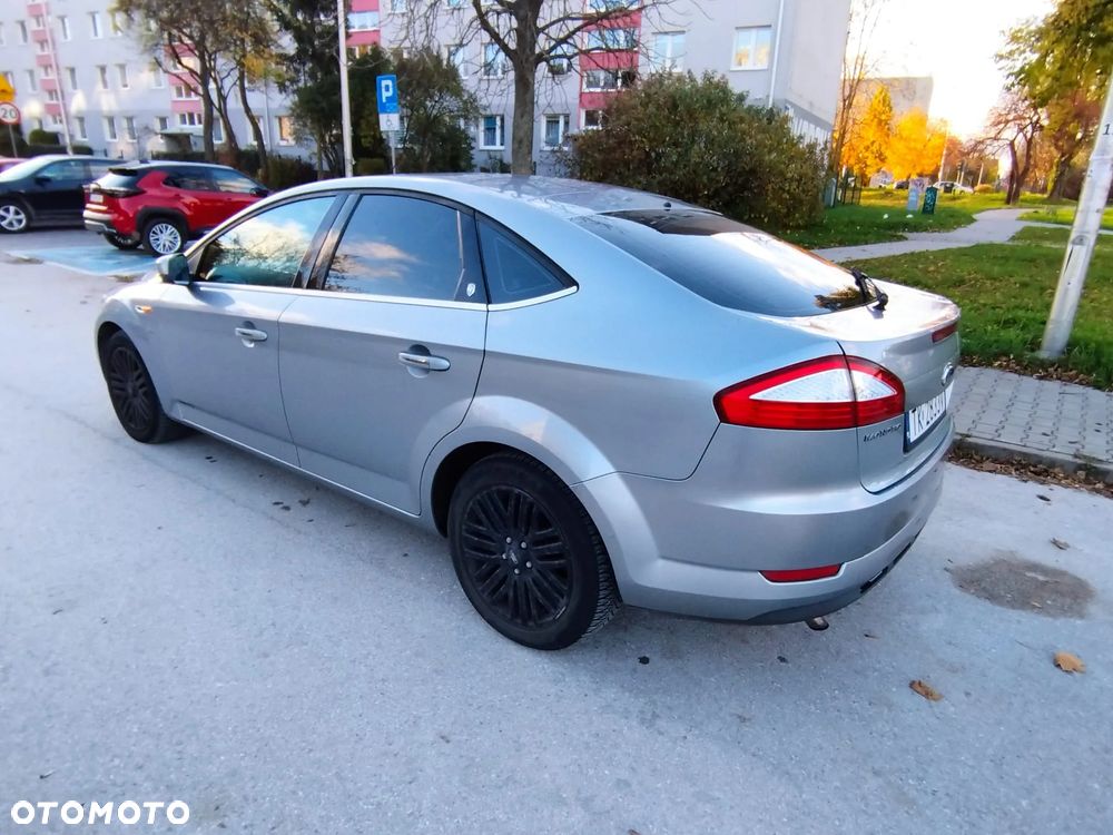 Ford Mondeo 2.0 FF Ghia - 20
