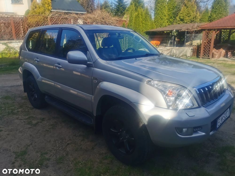 Toyota Land Cruiser - 2