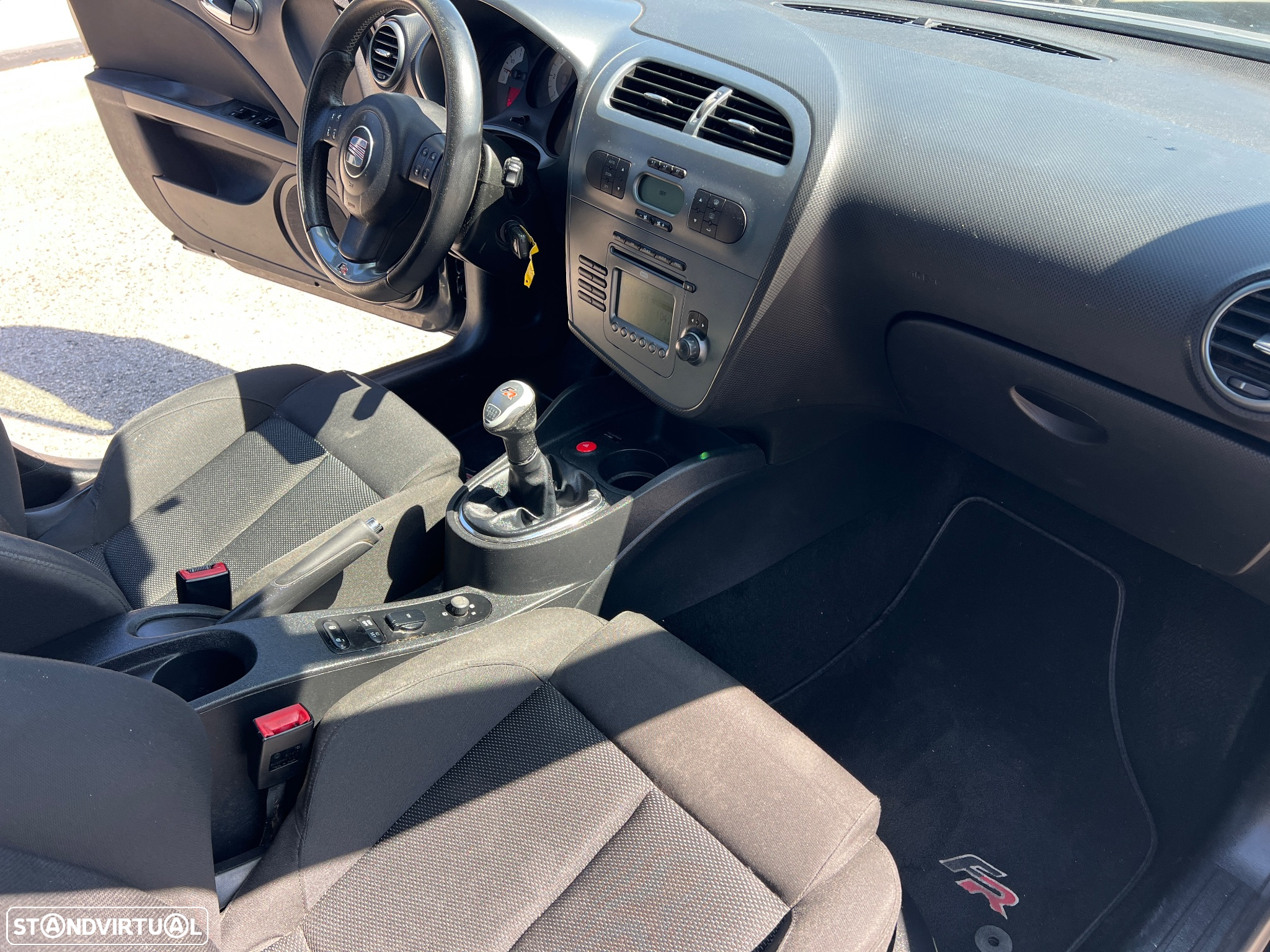 SEAT Leon 2.0 TDI FR 18 Tiago Monteiro - 10