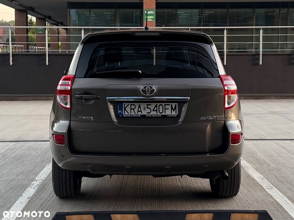 Toyota RAV4 - 5