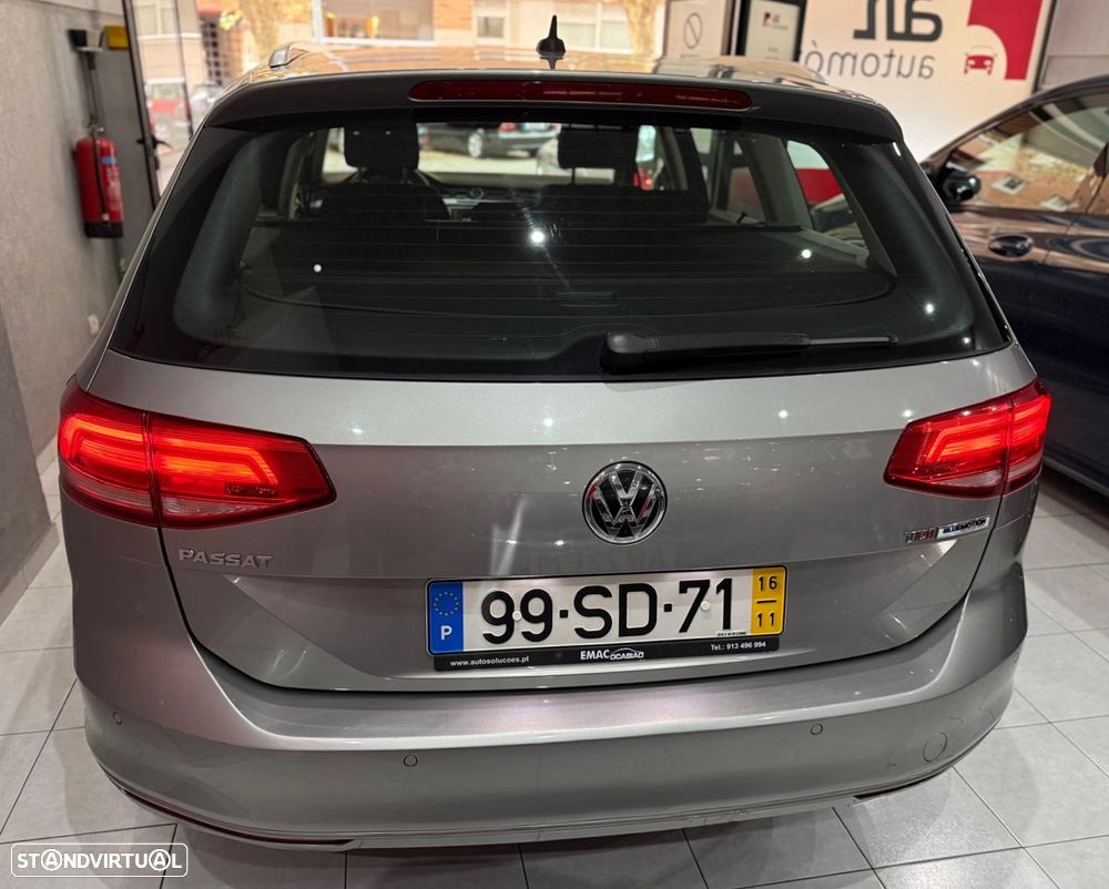VW Passat Variant 1.6 TDI BlueMotion - 14