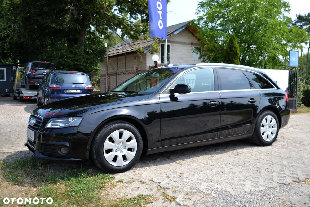 Audi A4 Avant 2.0 TDI DPF multitronic Ambiente - 2