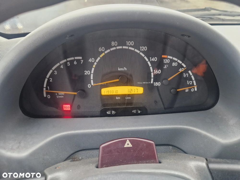 Mercedes-Benz SPRINTER - 8