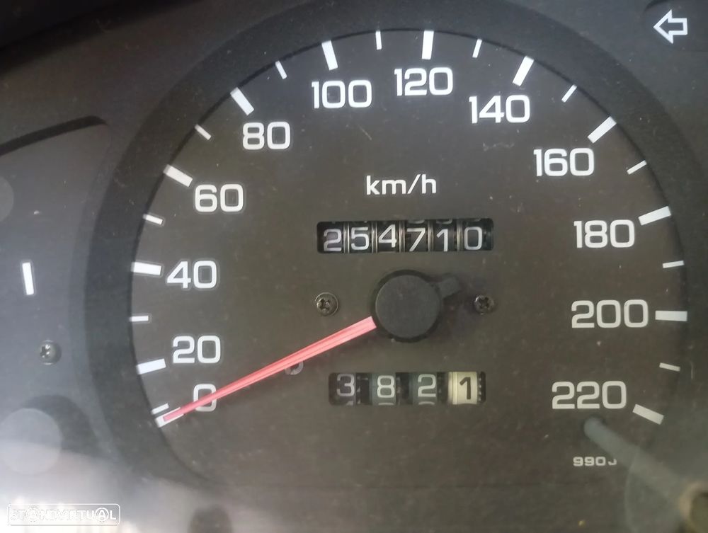 Nissan Almera 1.4 SLX - 9