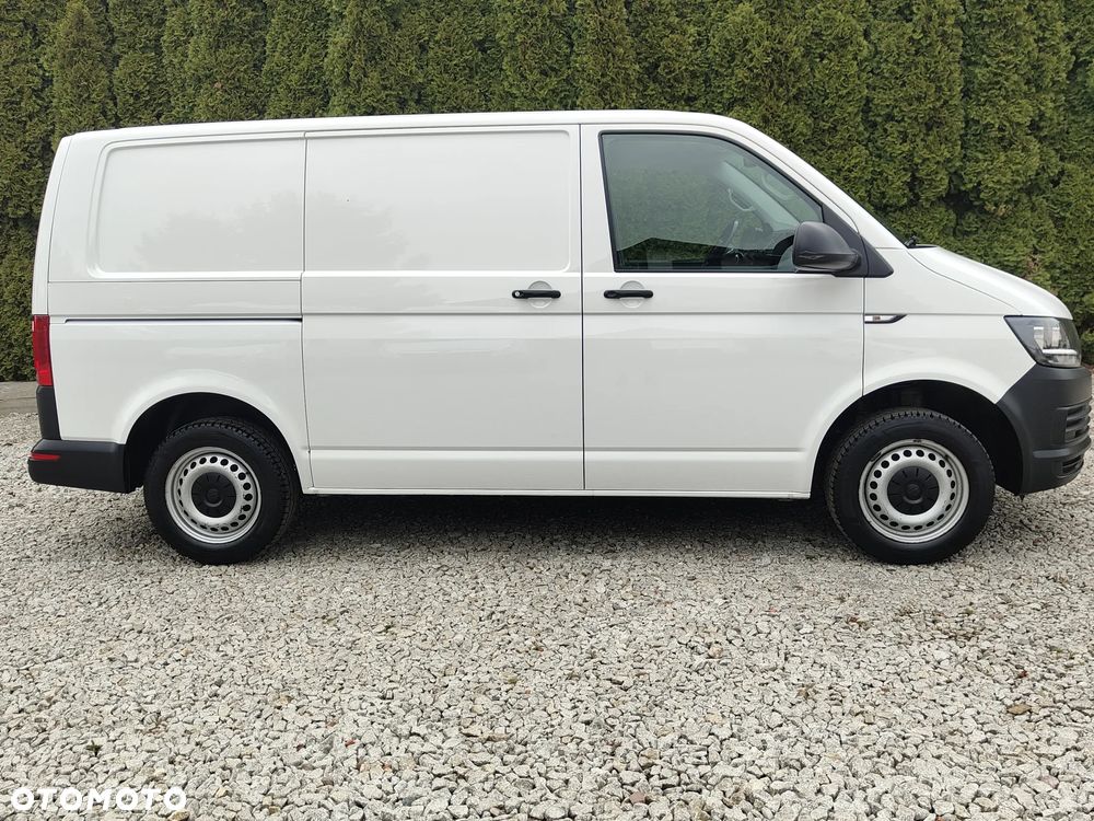 Volkswagen Transporter T6 L1H1 2.0 TDI 150 kM - 17