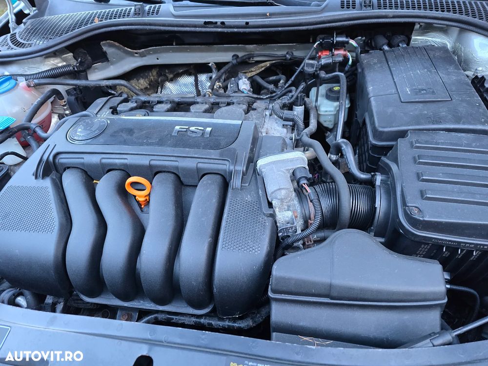 Skoda Octavia 2.0 FSI Trend - 14