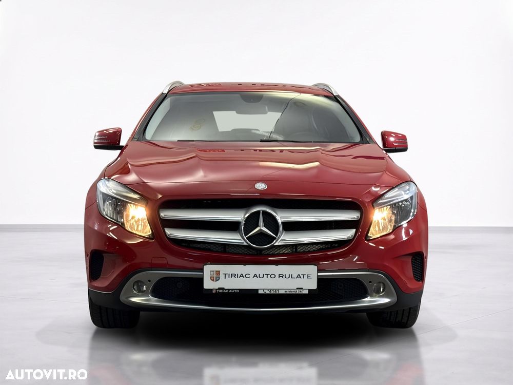 Mercedes-Benz GLA - 9