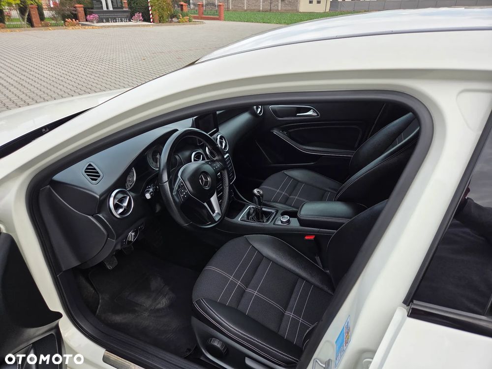 Mercedes-Benz Klasa A 180 Peak Edition - 11