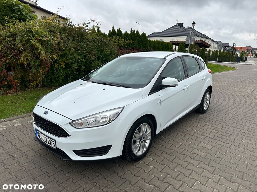 Ford Focus ver-1-0-ecoboost-start--stopp--system-cool-connect - 1