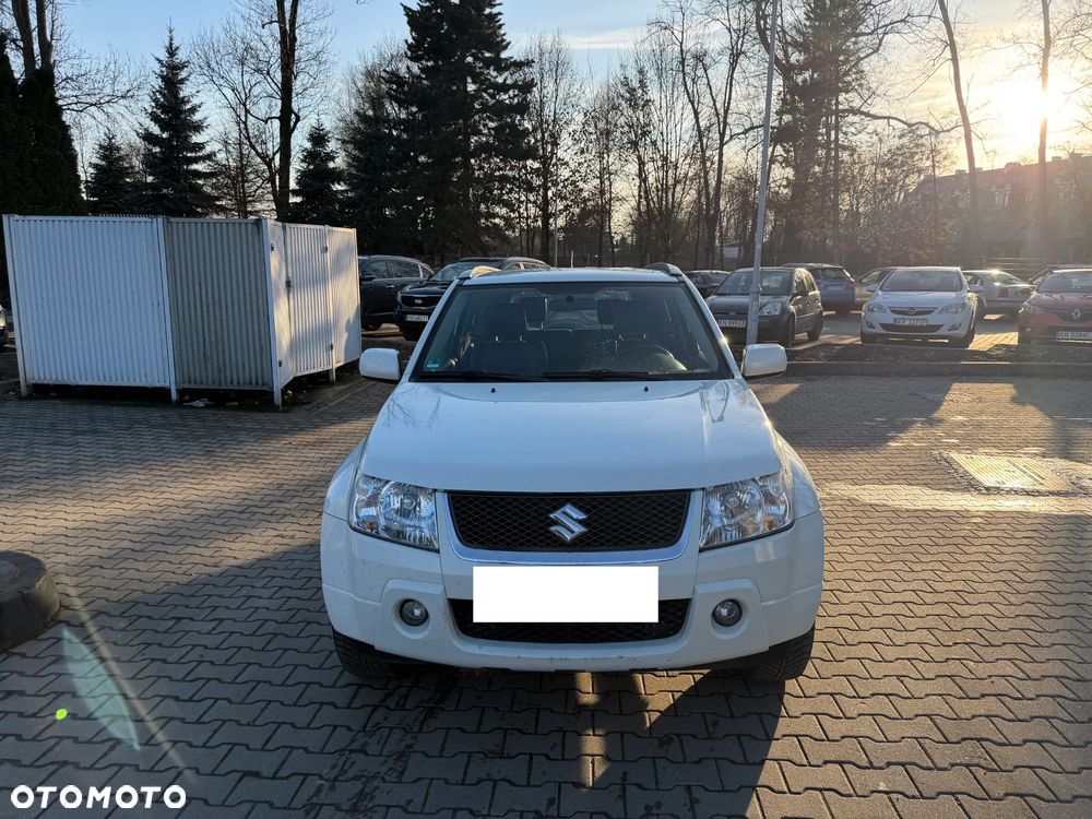Suzuki Grand Vitara 1.6 De luxe - 8