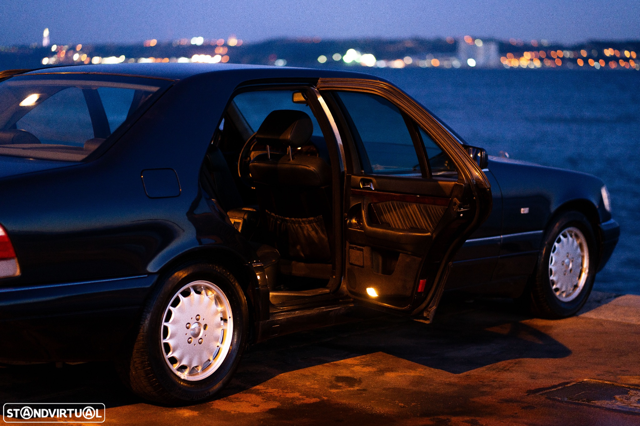 Mercedes-Benz S 300 TD - 55
