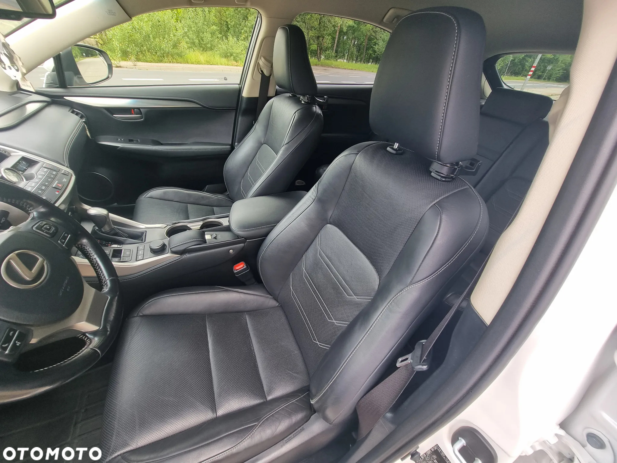 Lexus NX 200t Comfort AWD - 30